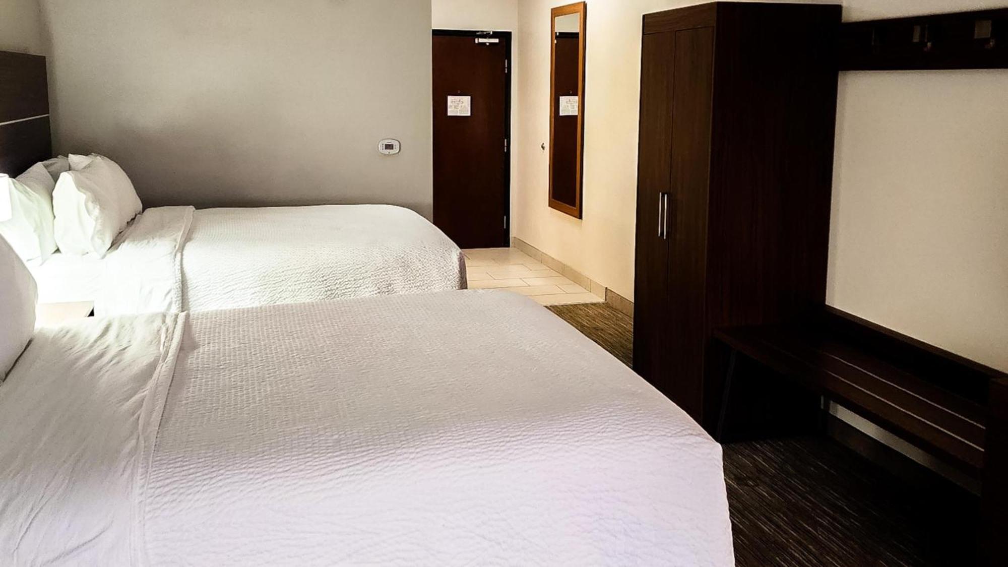 Holiday Inn Express Hotel & Suites Chicago South Lansing By Ihg Exterior photo