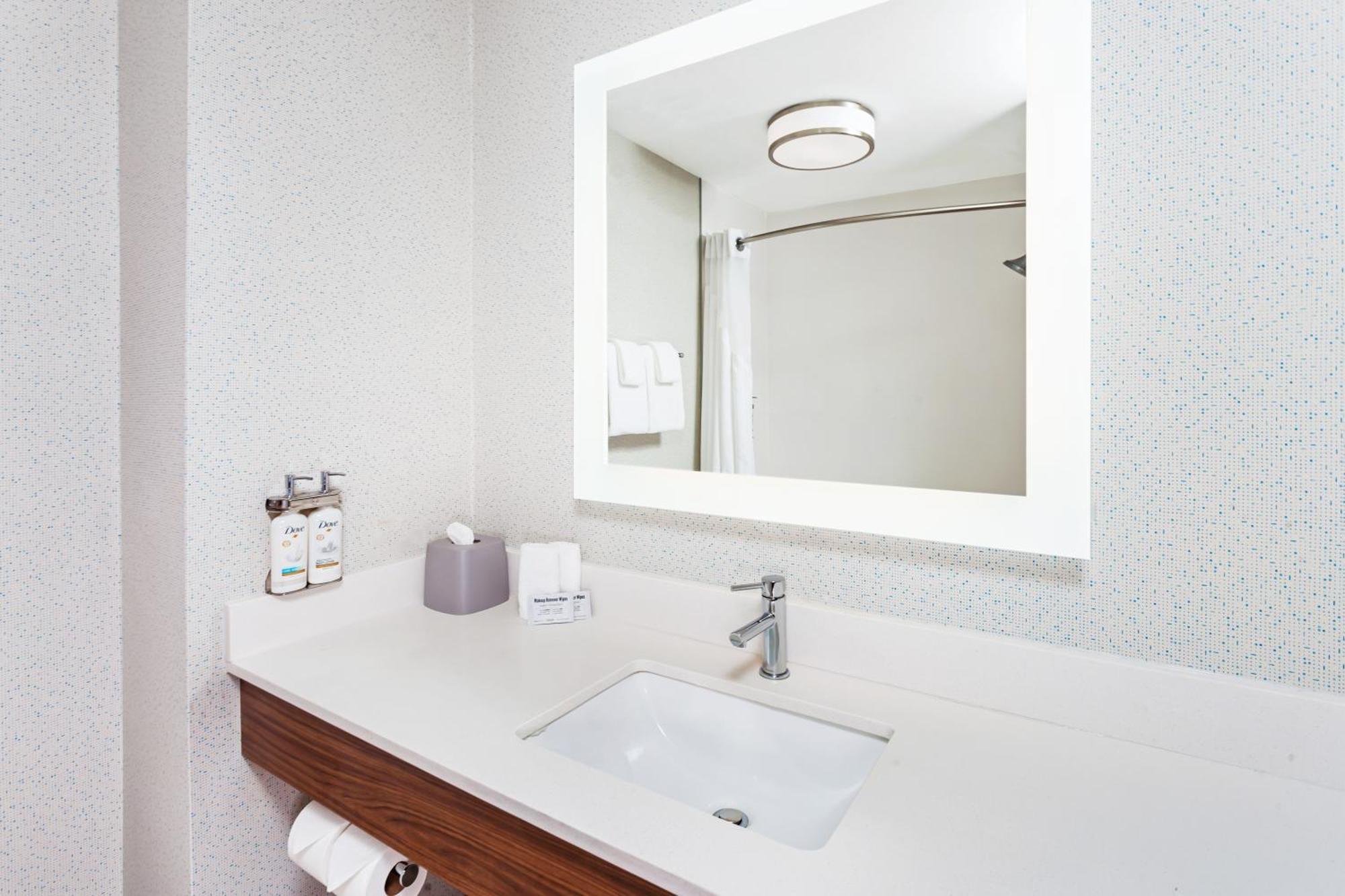 Holiday Inn Express Hotel & Suites Chicago South Lansing By Ihg Exterior photo